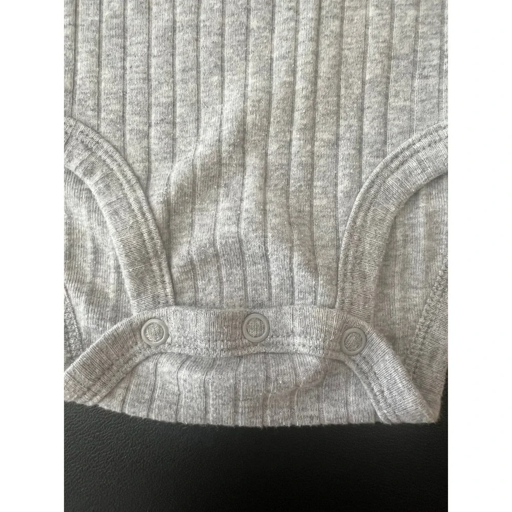 Carters Child of Mine Baby Bodysuit 18M Heather Grey Short Sleeve Onesie (0954)